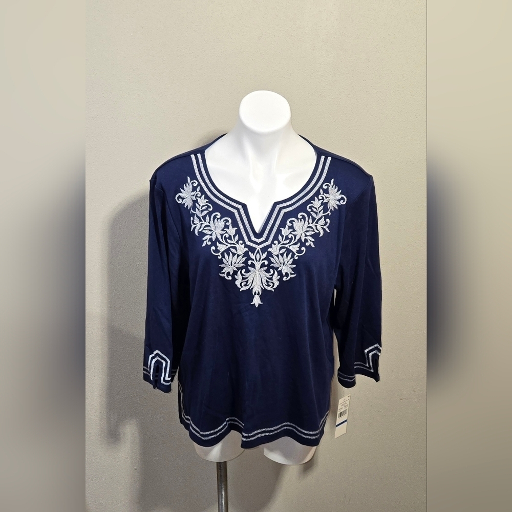 NWT Alfred Dunner Women's Embroidered Scroll Yoke Top Size PXL